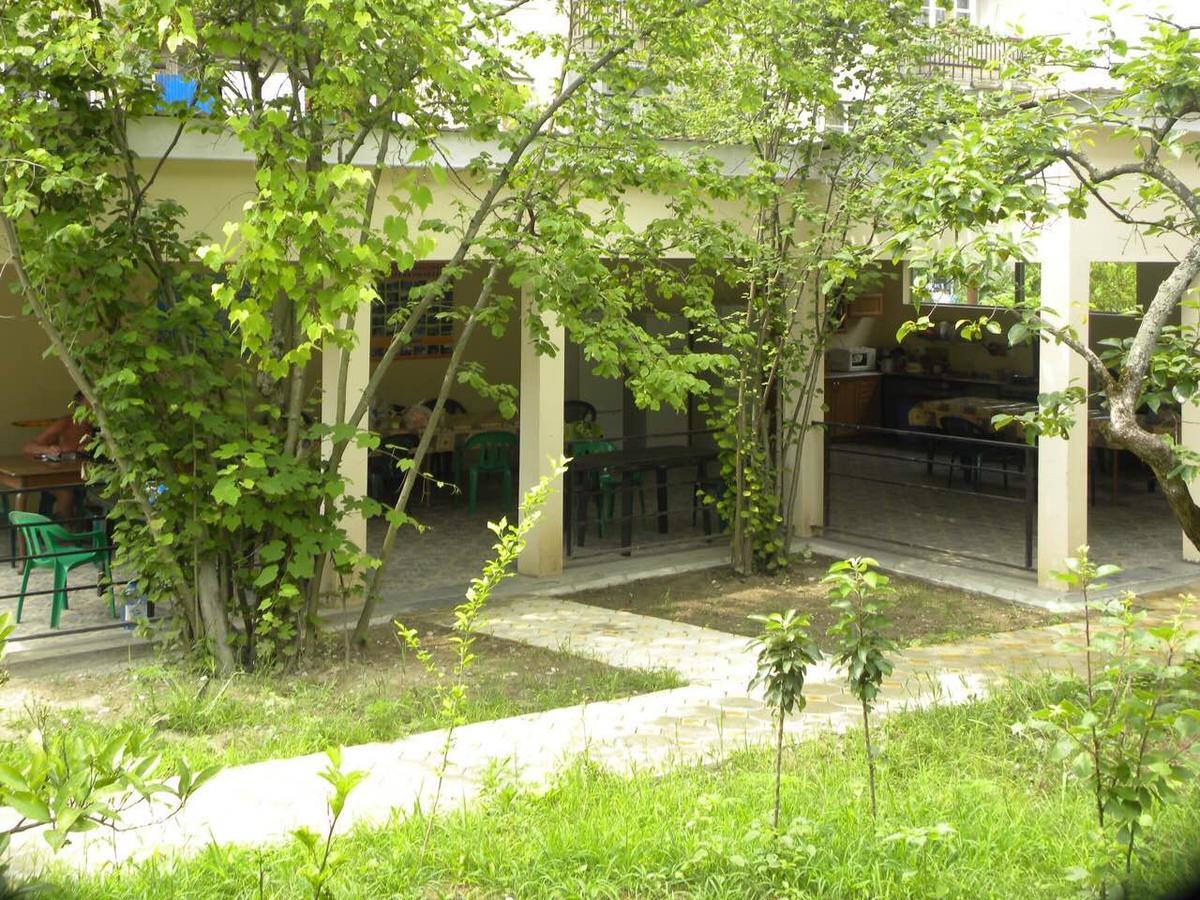Guest House Dali กากรา ภายนอก รูปภาพ