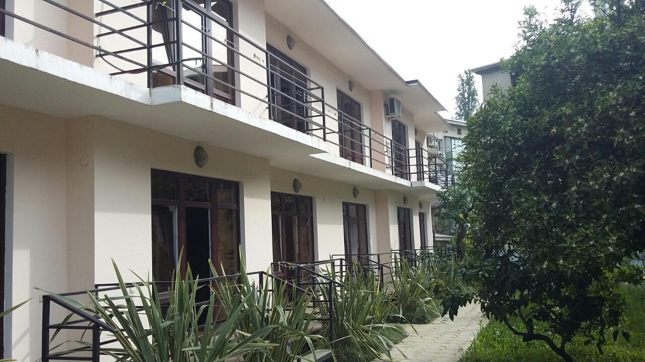 Guest House Dali กากรา ภายนอก รูปภาพ